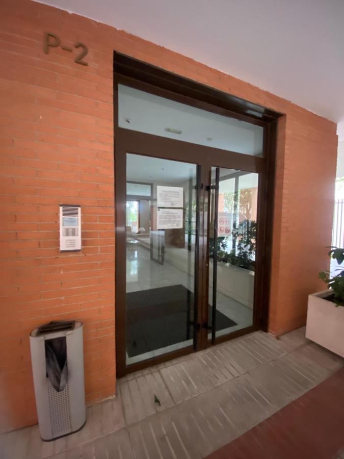 Apartment Close To Airport, Ifema Madrid Luaran gambar