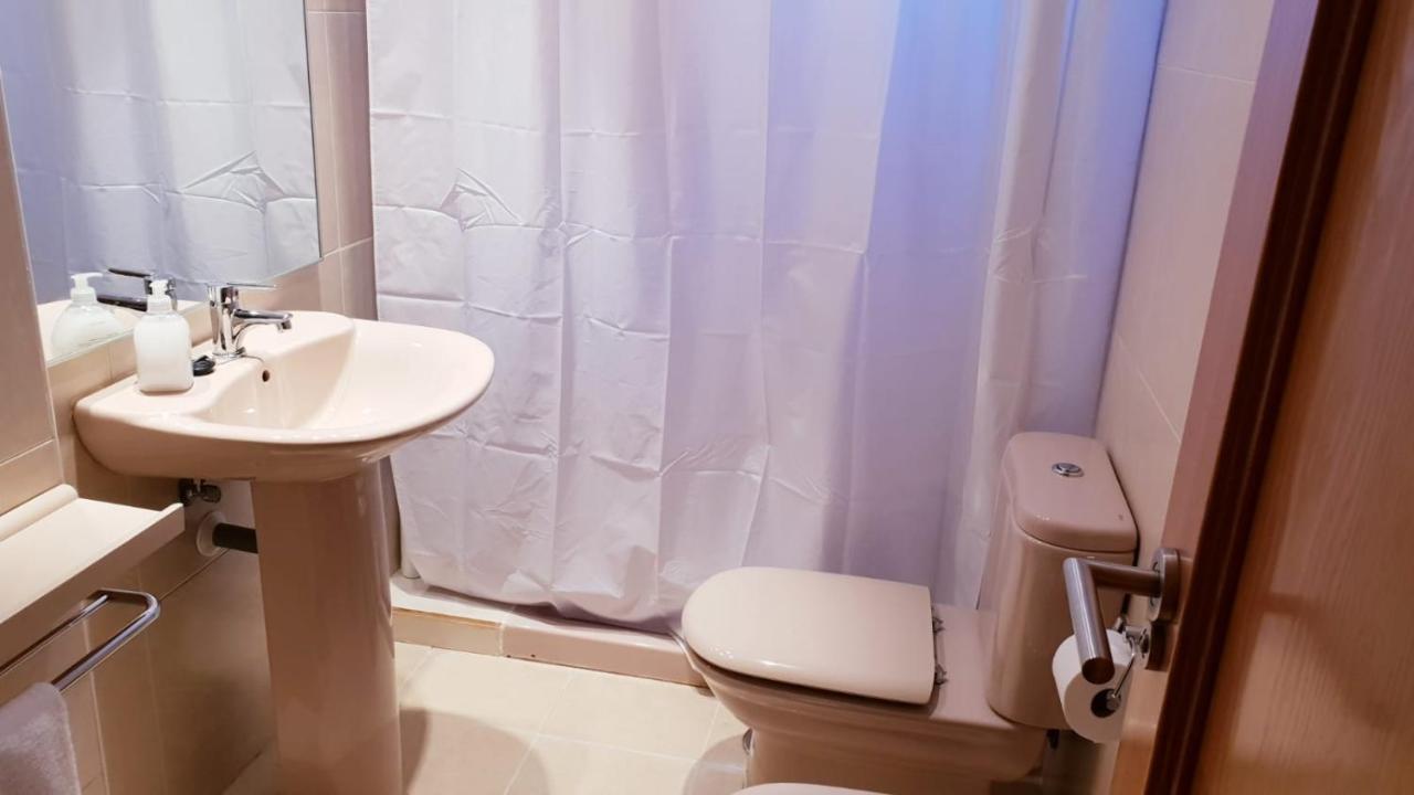 Apartment Close To Airport, Ifema Madrid Luaran gambar