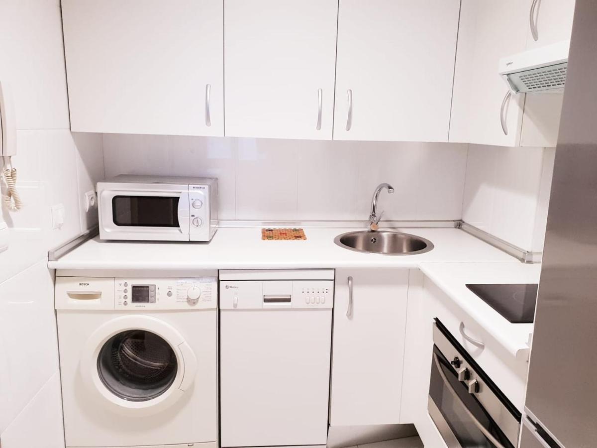 Apartment Close To Airport, Ifema Madrid Luaran gambar